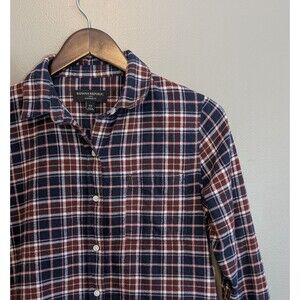 Banana Republic Womens XS Boyfriend Fit Plaid Flannel Shirt Red White LS Top